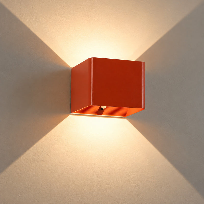 Battery Powered Wall Light with Remote and Motion Sensor, 4000 mAh